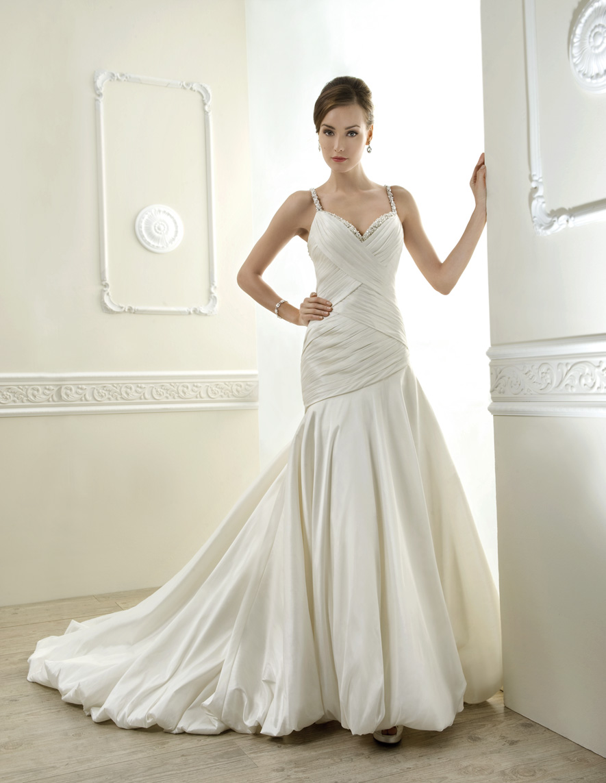 7622 wedding dress